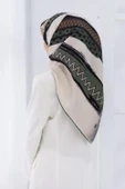 %100 Twill İpek Motifli Ve Şerit Desenli Sütlü Kahve - Çağla Renkli 90x90 Eşarp Dikim Şekli : El Dikişi thumbnail 1