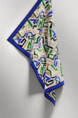 Twill Geometrik Desenli Saks Renkli 90x90 Eşarp (İpek İçermez) Kenar Dikiş Şekli El Dikişli thumbnail 4