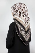 Twill Kemerli ve Leopar Desenli Siyah Renkli 90x90 Eşarp (İpek İçermez) Dikim Şekli : El Dikişi thumbnail 1