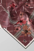 Twill Papatya Desenli Gül Kurusu Renkli 90x90 Eşarp (İpek İçermez) Kenar Dikiş Şekli El Dikişli thumbnail 3