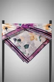 % 57 İPEK % 43 VİSKON Twill İpek Sulu Boyalı Çiçek Desenli Mor - Vizon Renkli 90x90 Eşarp Dikim Şekli : El Dikişi thumbnail 6