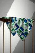 %100 Twill İpek Geometri Desenli Saks - Zümrüt Yeşili Renkli 90x90 Eşarp Kenar Dikiş Şekli El Dikişli thumbnail 4