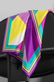 %100 Twill İpek Geometrik Desenli Fuşya - Mor Renkli 90x90 Eşarp Dikim Şekli : El Dikişi thumbnail 3