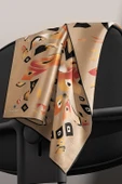 %100 Twill İpek Geometrik Desenli Taba - Bej Renkli 90x90 Eşarp Dikim Şekli : El Dikişi thumbnail 5
