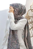 100% İPEK ETRO DESENLİ PUDRA RENKLİ ŞAL thumbnail 1