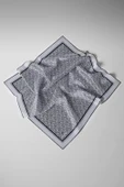 %100 Twill İpek Harf Desenli Gri - Siyah Renkli 90x90 Eşarp Dikim Şekli : El Dikişi thumbnail 3