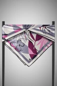 %100 Twill İpek Çiçek Desenli Gri - Siyah Renkli 90x90 Eşarp Dikim Şekli : El Dikişi thumbnail 5
