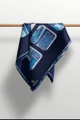 %100 Twill İpek Geometrik Kare Desenli İndigo - Lacivert Renkli 90x90 Eşarp Dikim Şekli : El Dikişi thumbnail 4