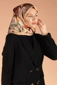%100 Twill İpek Çiçek Desenli Gold - Taba Renkli 90x90 Dikim Şekli : El Dikişi Eşarp thumbnail 3