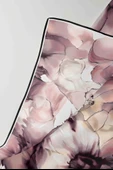 % 57 İPEK % 43 VİSKON Twill İpek Batik Çiçek Desenli Pudra - Bej Renkli 90x90 Eşarp Kenar Dikiş Şekli El Dikişli thumbnail 6