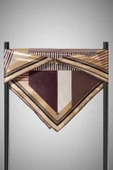 %100 Twill İpek Geometrik Desenli Gold - Kahverengi Renkli 90x90 Eşarp Dikim Şekli : El Dikişi thumbnail 5