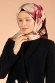 %100 Twill İpek Yaprak Desenli Bej - Bordo Renkli 90x90 Eşarp Dikim Şekli : El Dikişi thumbnail 4