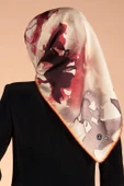 %100 Twill İpek Yaprak Desenli Bej - Bordo Renkli 90x90 Eşarp Dikim Şekli : El Dikişi thumbnail 5