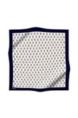 %100 Twill İpek Geometrik Desenli Krem - Lacivert Renkli 90x90 Eşarp Dikim Şekli : El Dikişi thumbnail 2