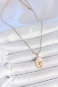316L Çelik Gold Renk Zincir Pembe Mineli Oval İncili Çiçek İşlemeli Portre Model Kadın Kolye thumbnail 2