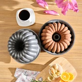 Karaca Cake Pro Lina Antrasit Döküm Dilimli Kek Kalıbı 25,5 cm thumbnail 1