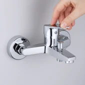 Tek Kollu Aç Kapa Krom Banyo Bataryası Duvar Tipi Armatür Premium Modern Tasarım Sıcak Soğuk Ayarlı thumbnail 4