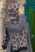 LÜKS MEDİNE İPEĞİ LEOPAR DESENLİ VİZON RENKLİ 75X195 KIRIŞMAZ ŞAL MOSS KREP DİKİŞ TİPİ İTALYAN DİKİŞLİ thumbnail 1