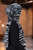 LÜKS MEDİNE İPEĞİ ZEBRA DESENLİ GRİ - SİYAH RENKLİ 75X195 KIRIŞMAZ ŞAL MOSS KREP DİKİŞ TİPİ İTALYAN DİKİŞLİ thumbnail 1