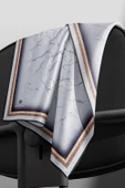 % 57 İPEK % 43 VİSKON Twill İpek Mermer Desenli Gümüş Renkli 90x90 Eşarp Dikim Şekli : El Dikişi thumbnail 5