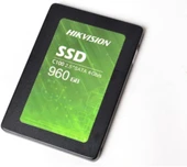 Hikvision C100 C100/960G SATA 3.0 2.5" 960 GB SSD Teşhir thumbnail 1