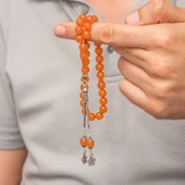 Gümüş Püsküllü Turuncu Yuvarlak Sıkma Kehribar Tesbih thumbnail 3