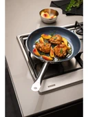 TRAMONTINA PROFESSIONAL 26 CM SERAMİK YÜZEYLİ KIZARTMA TAVASI thumbnail 1