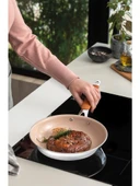 TRAMONTINA ROMAGNA DESERT CLAY 25 CM SERAMİK YÜZEYLİ KIZARTMA TAVASI thumbnail 1