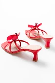 Kırmızı Orkide Detaylı İnce Topuklu Kadın Terlik thumbnail 5