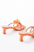 Orange Orkide Detaylı İnce Topuklu Kadın Terlik thumbnail 5