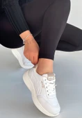 Yejja Beyaz Cilt Bağcıklı Spor Ayakkabı thumbnail 3