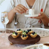 Akayev Ahşap 20 cm Altın Ayaklı Sunum Tabağı thumbnail 1