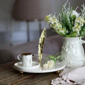 Akayev Mermer Beyaz 28 Cm Altın Boncuk Ayaklı Uzun Tüy Sunum Tabağı thumbnail 2