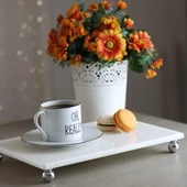 Akayev Mermer Beyaz 30x20 cm Gümüş Boncuk Ayaklı Sunum Tabağı thumbnail 4