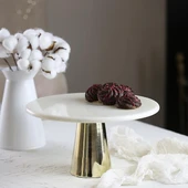 Akayev Mermer 28 Cm Altın Konik Ayak Beyaz Sunumluk thumbnail 1