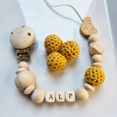 Hellemyst Arabalı Hardal Sarısı Isimli Bebek Emzik Zinciri Askısı thumbnail 1