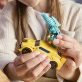 G0747 Transformers Cyberworld Zırhlı Siber Dönüşen Araba thumbnail 6