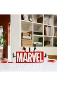 LEGO ® Marvel: MARVEL Logosu ve Minifigürleri 76313 – Yapım Seti (931 Parça) thumbnail 9