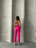 Kemerli havuç pantolon thumbnail 3