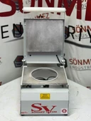 Sönmez Vakum 20 Cm Yuvarlak Karton Tabak Kapatma Makinesi Salata Makarna Paketleme Makinesi thumbnail 3