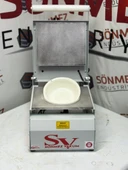 Sönmez Vakum 20 Cm Yuvarlak Karton Tabak Kapatma Makinesi Salata Makarna Paketleme Makinesi thumbnail 5