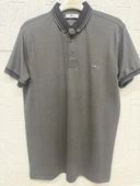 Yakası ve Kol Uçları Manşetli Polo Yaka Düğmeli Tişört thumbnail 1