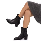 Kadın Hakiki Deri 7.5 cm Topuklu El Yapımı Günlük Şık Bot thumbnail 4