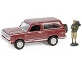 Greenlight 1978 Plymouth Trail Duster with Backpacker Figure "The Hobby Shop" Series 16 1/64 Model Araba thumbnail 2