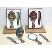 Tavuskuşu Katlanabilir Ayna Ve Tarak Seti Büyük Boy thumbnail 1