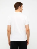 LCWAIKIKI Classic Beyaz Bisiklet Yaka Penye Erkek Tişört thumbnail 3