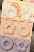 Esnek ve Yapışmaz 6’lı Silikon Kek Kalıbı thumbnail 3