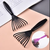 Pratik Saç Fırçası ve Tarak Temizleme Aparatı 2 Adet thumbnail 1