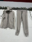 Kolları Şerit Detaylı Kapüşonlu Eşofman Takımı thumbnail 2