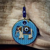 Yaldızlı Fil Modelli Nazar Boncuklu Duvar Süsü Mavi Camlı Duvar Dekoru thumbnail 2